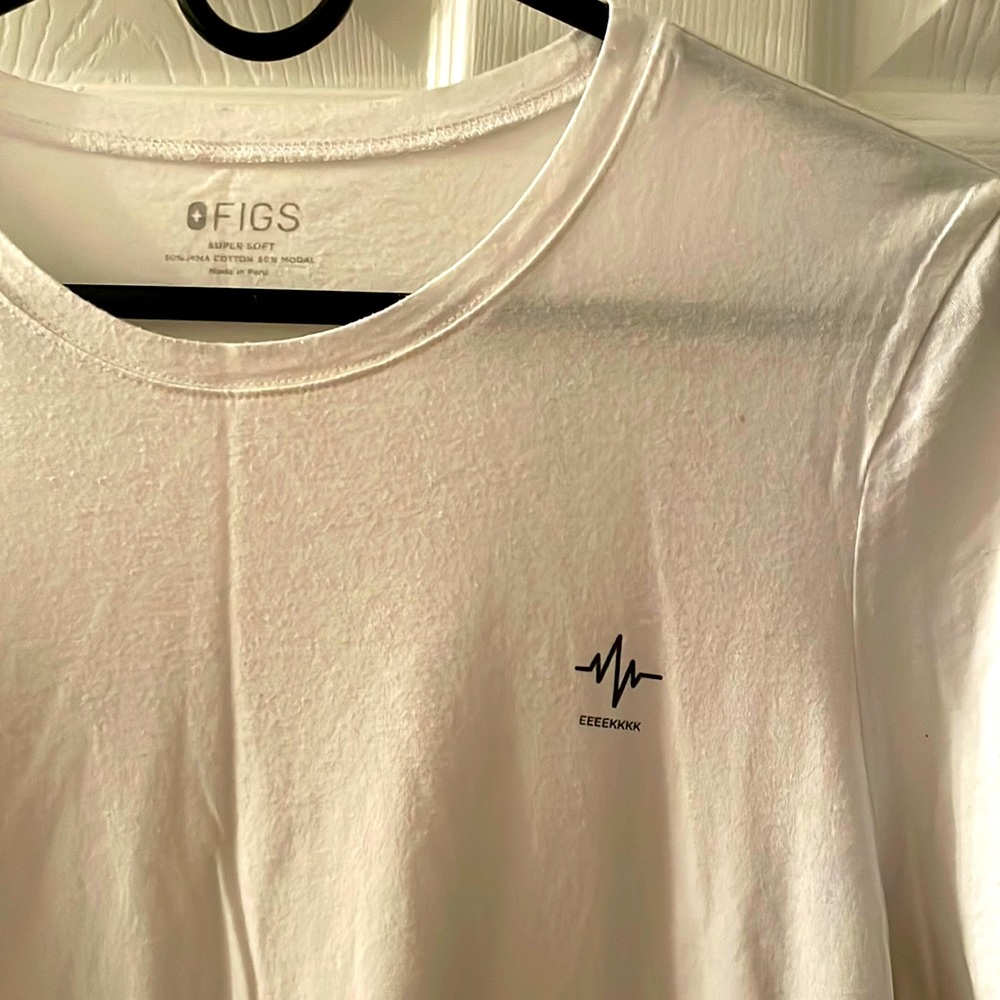 Figs white underscrub, size medium